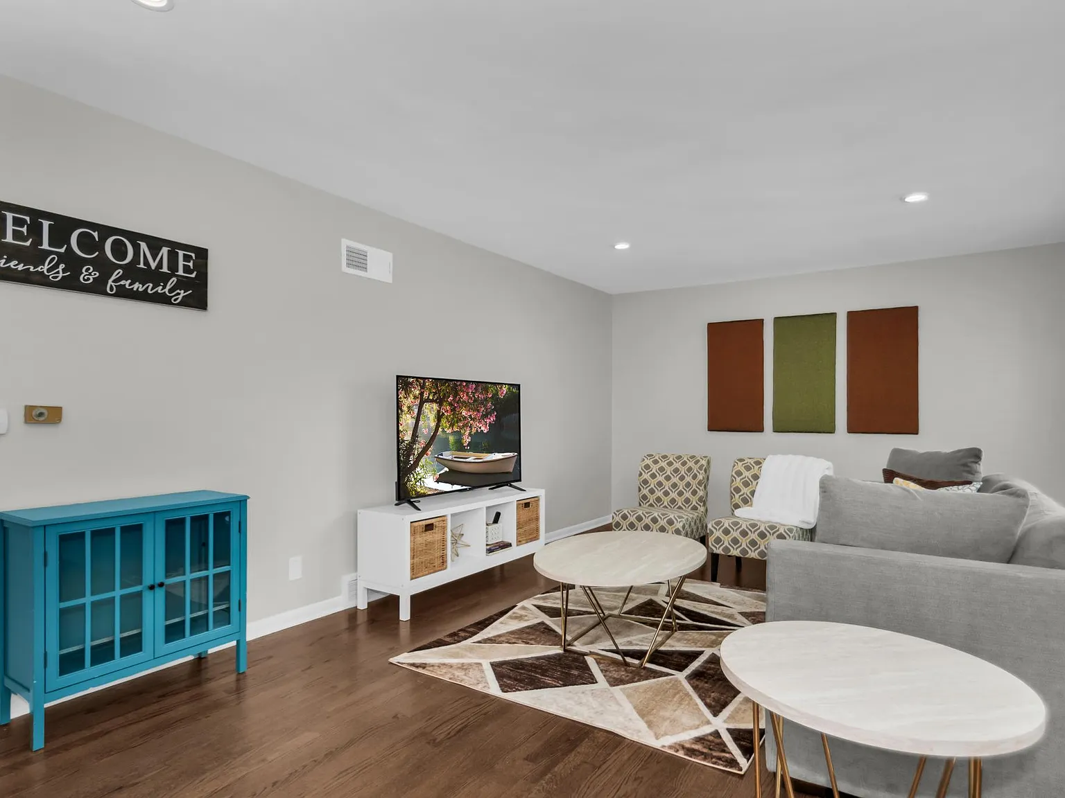 Merlin Dr, Schaumburg — Photo 1