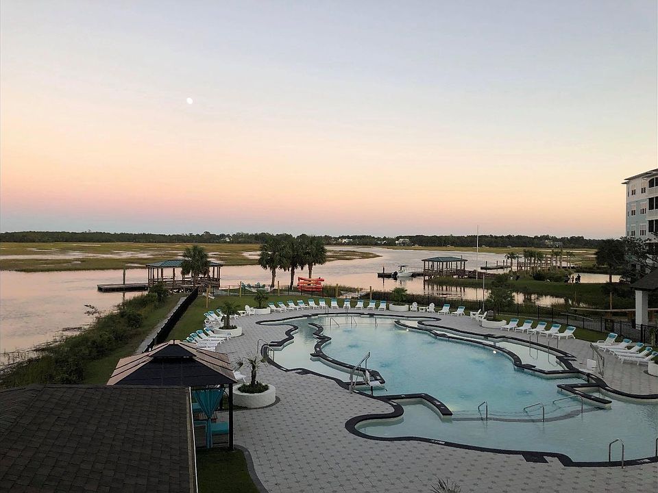 Resort Pool overlooking docks and Knoll Creek