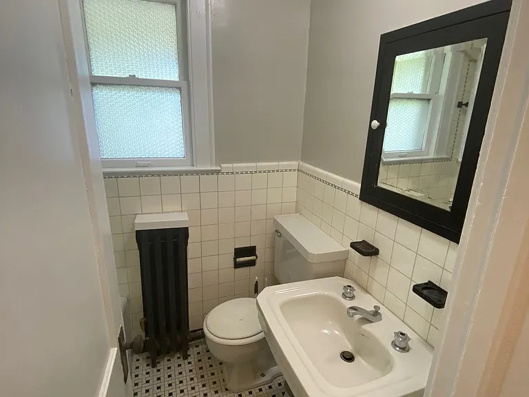 1689 Eddington Rd — Photo 15