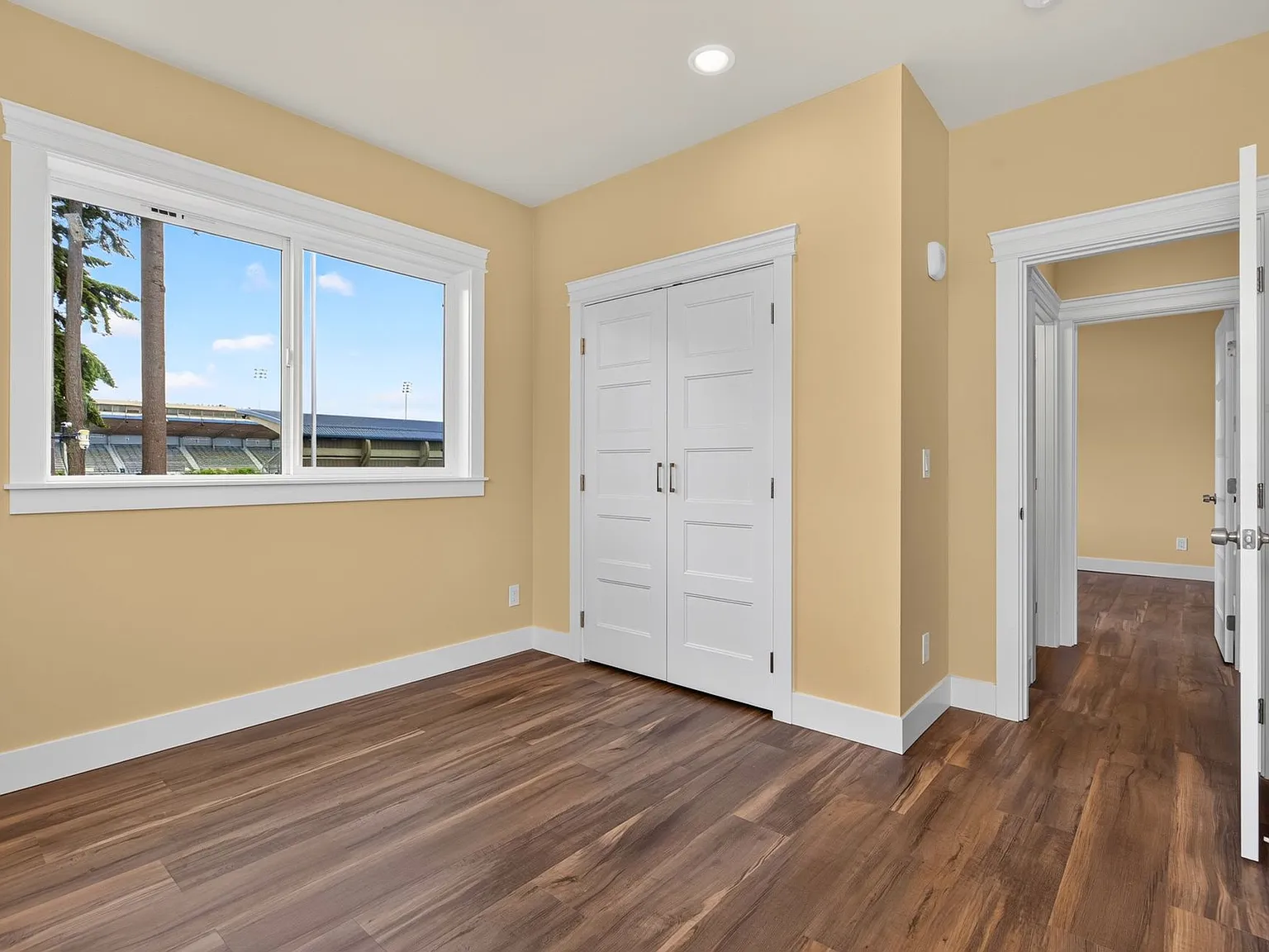 Blossom Apartments — Photo 4