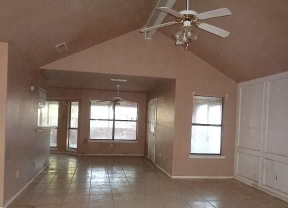 3rd image of 2421 Channing Dr