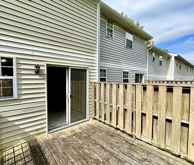 452 Tanglewood Ln — Photo 48