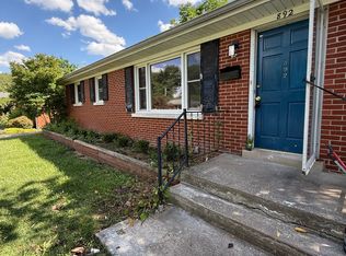 892 Honeysuckle Rd, Lexington, KY 40504