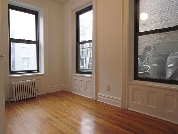 5th image of 128 W Houston St #1