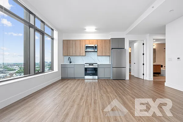 Rented by EXR | media 4