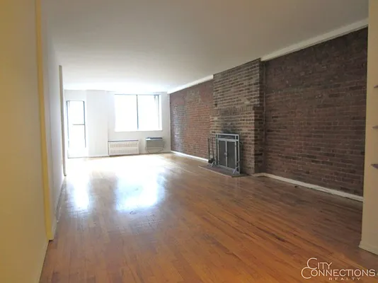 Rented by City Connections Realty | media 8