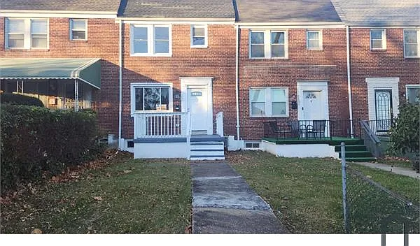 3 bed, $2,195 — Photo 2