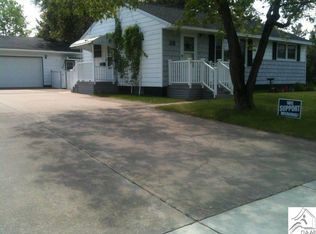 28 Evergreen Ln, Babbitt, MN 55706