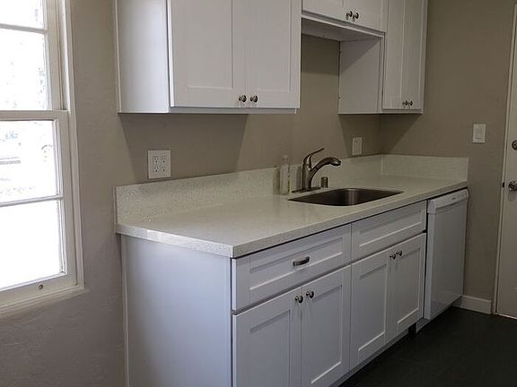 4th image of 4289 Bayard St #4