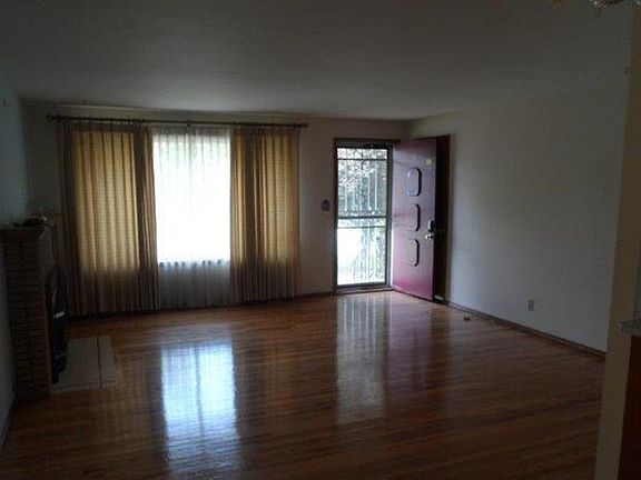 4th image of 5727 N Driscoll Blvd