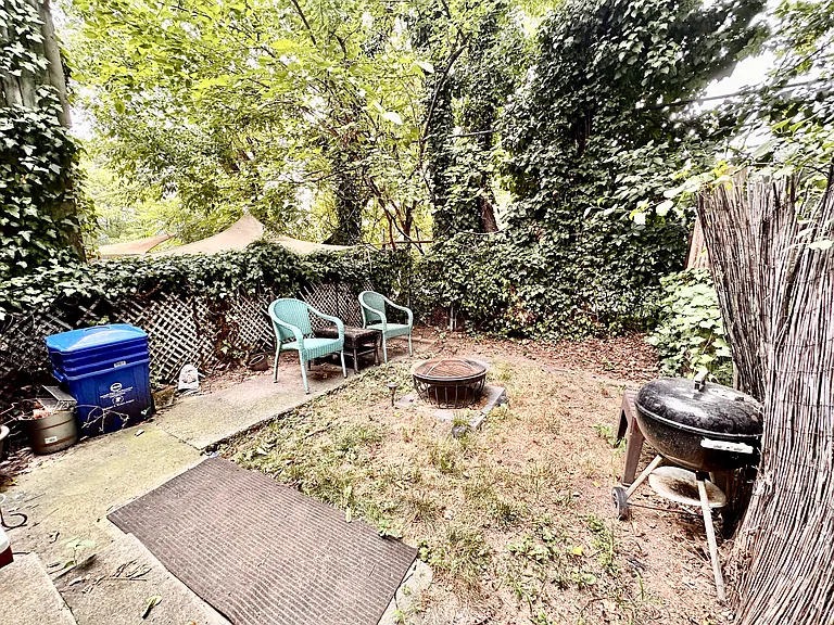 3653 Calumet St #1 — Photo 9