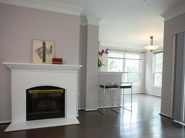 1550 Spring Gate Dr — Photo 3