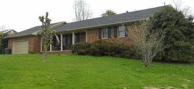 1st image of 2004 Bayview Dr