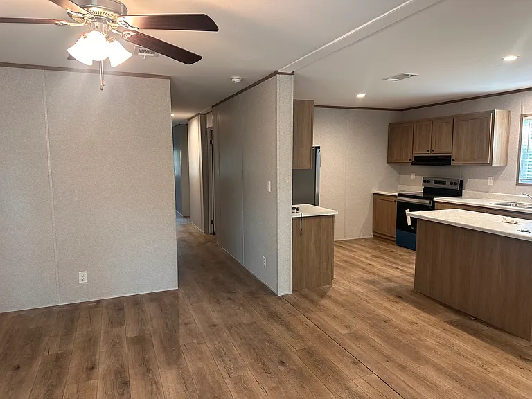 16055 Ressie Dr W — Photo 10