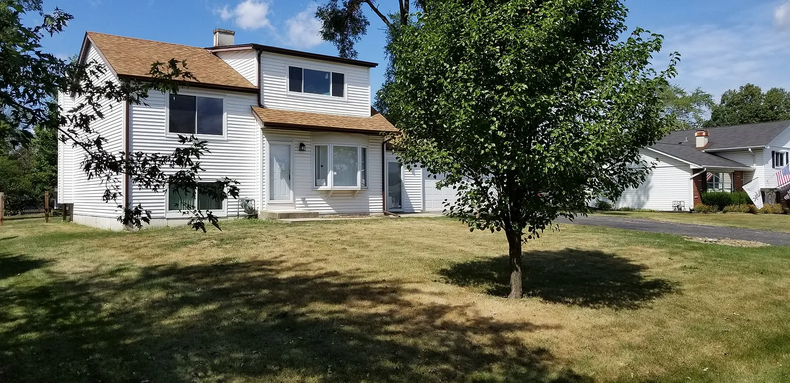 2N224 Prairie Ave photo 1