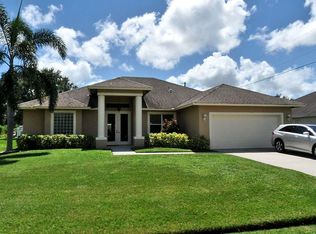 152 SW Glen Rd, Port Saint Lucie, FL 34953