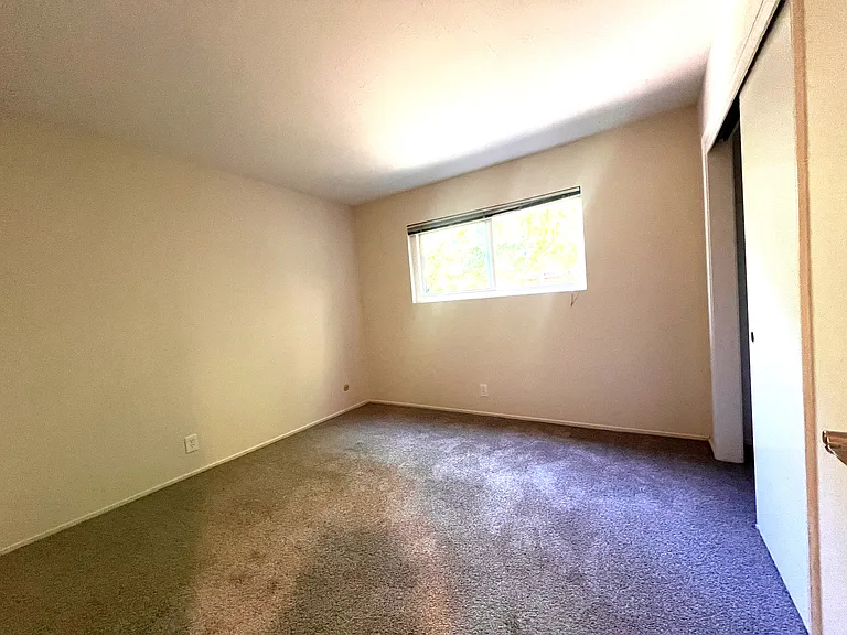 2708 Jones Rd #1 — Photo 8