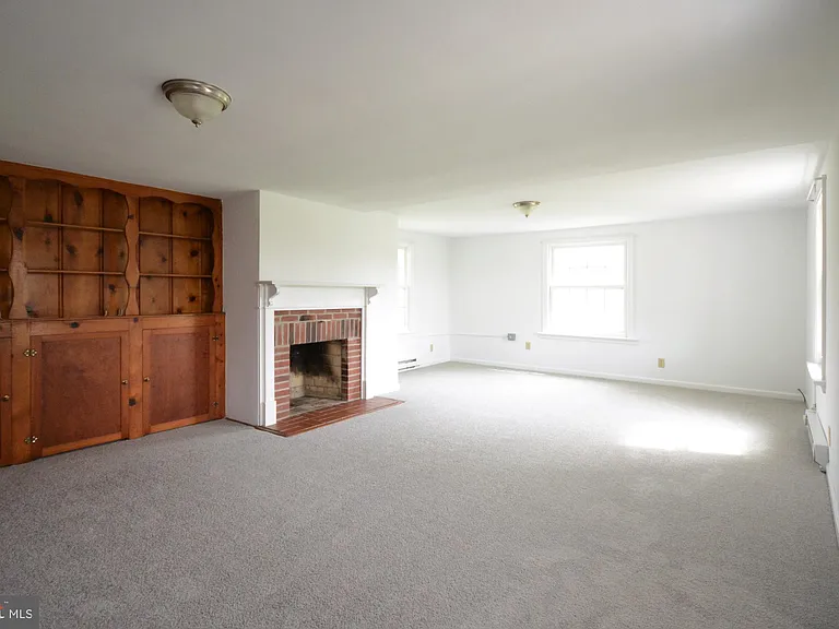 12108 Auburn Rd — Photo 9