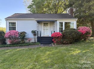 1059 16th Ave NW, Hickory, NC 28601