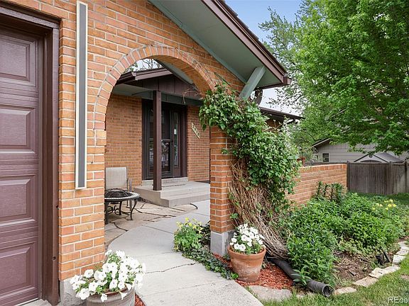 3rd image of 2578 S Dover Way