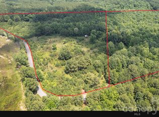 8169 Raccoon Track Dr, Sherrills Ford, NC 28673