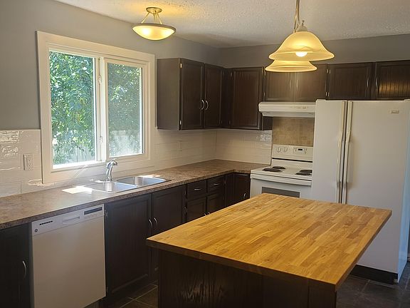 2nd image of 4135 132a Ave NW