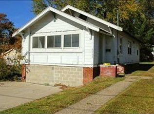 3268 E University Ave, Des Moines, IA 50317