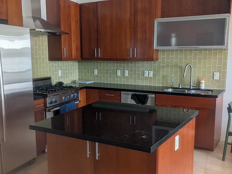 2025 S St #204 — Photo 8