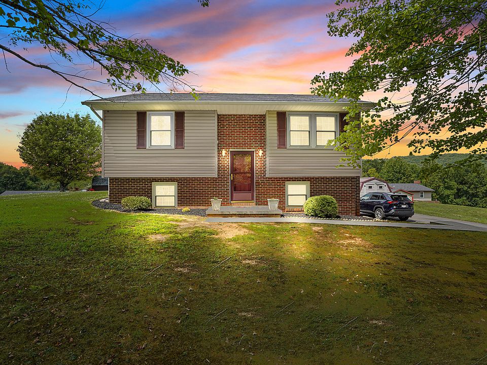 1st image of 244 Hillcrest Estates Loop
