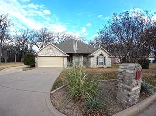 1205 Timber Creek Dr, Weatherford, TX 76086
