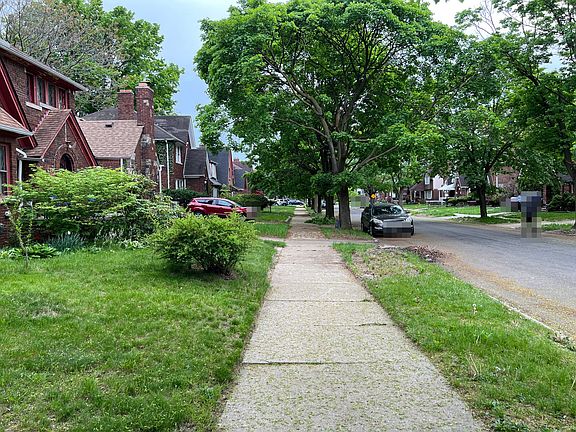 4th image of 14460 Saint Marys St