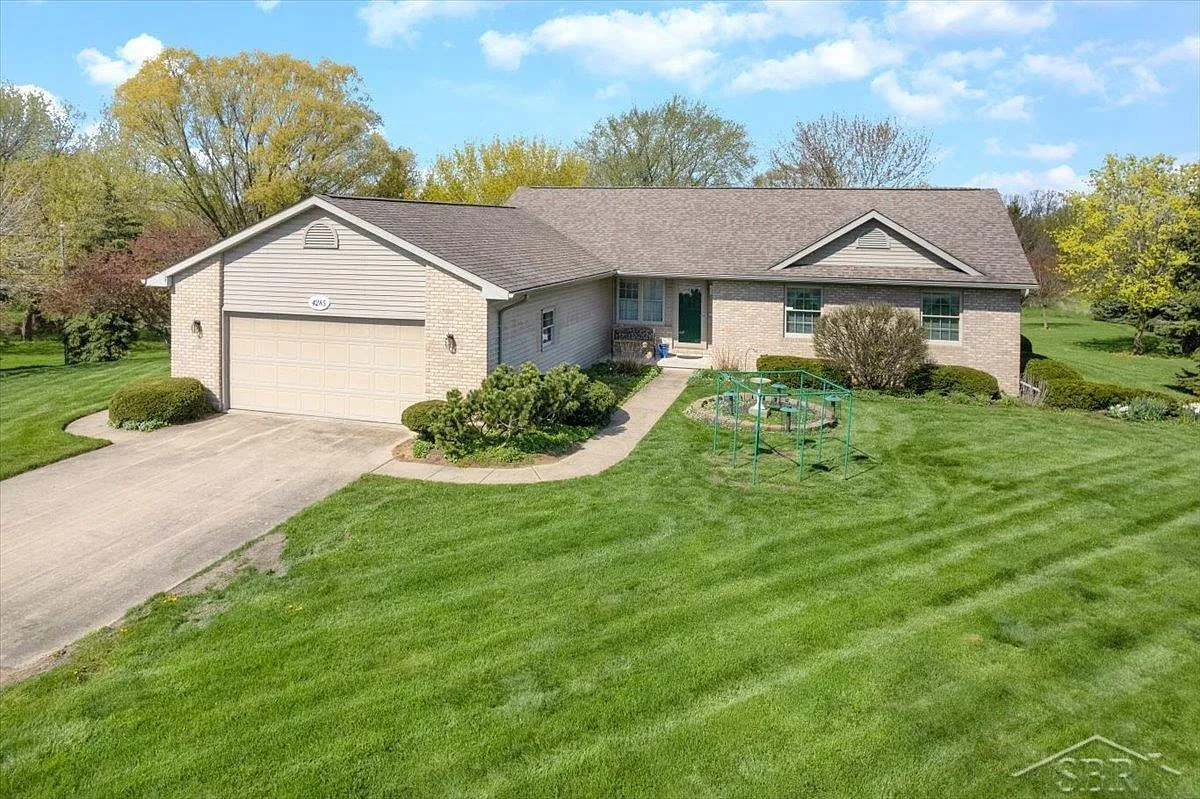 4285 Lone Rd photo 1