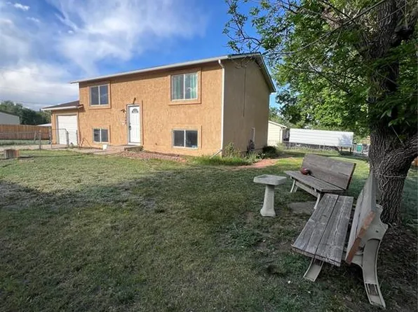 1049 Cambridge Ave, Colorado Springs, CO 80906
