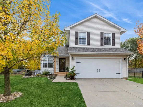 2825 SW Village Cir, Ankeny, IA 50023