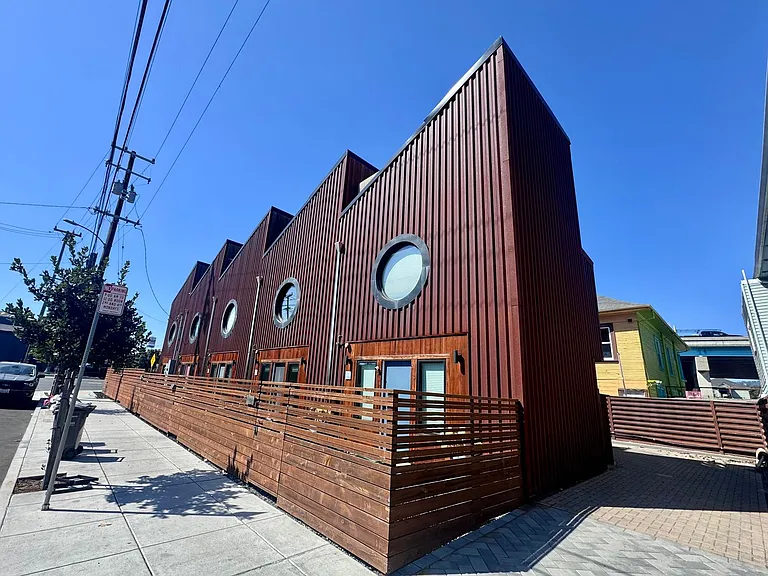 700 Fruitvale Ave — Photo 17
