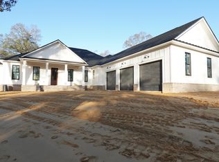 201 Edge Ave, Valparaiso, FL 32580