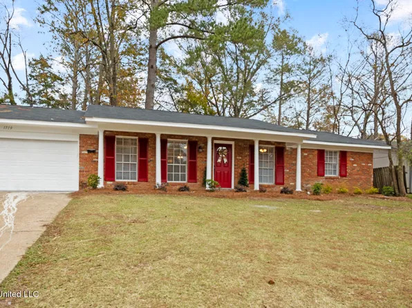 1719 Southhaven Cir, Jackson, MS 39204