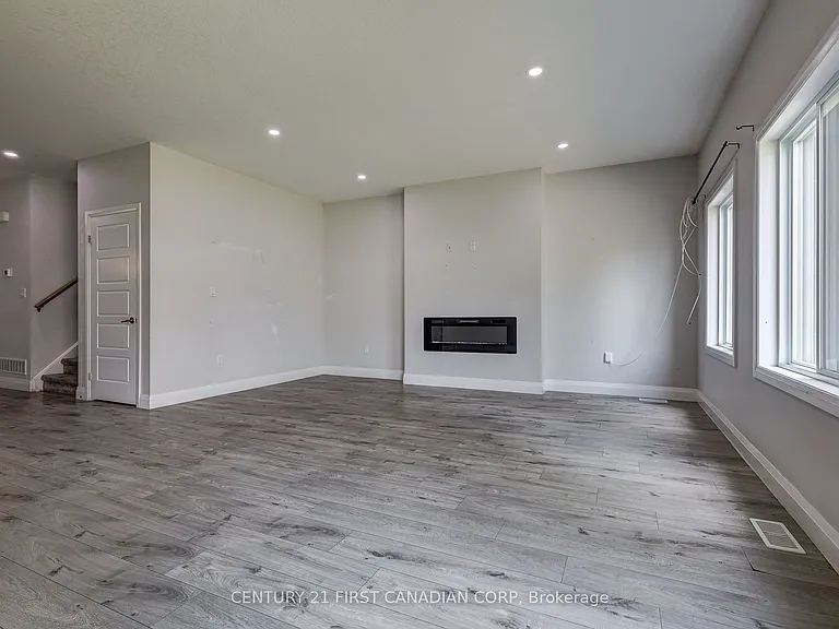 127 Marconi Ct — Photo 31