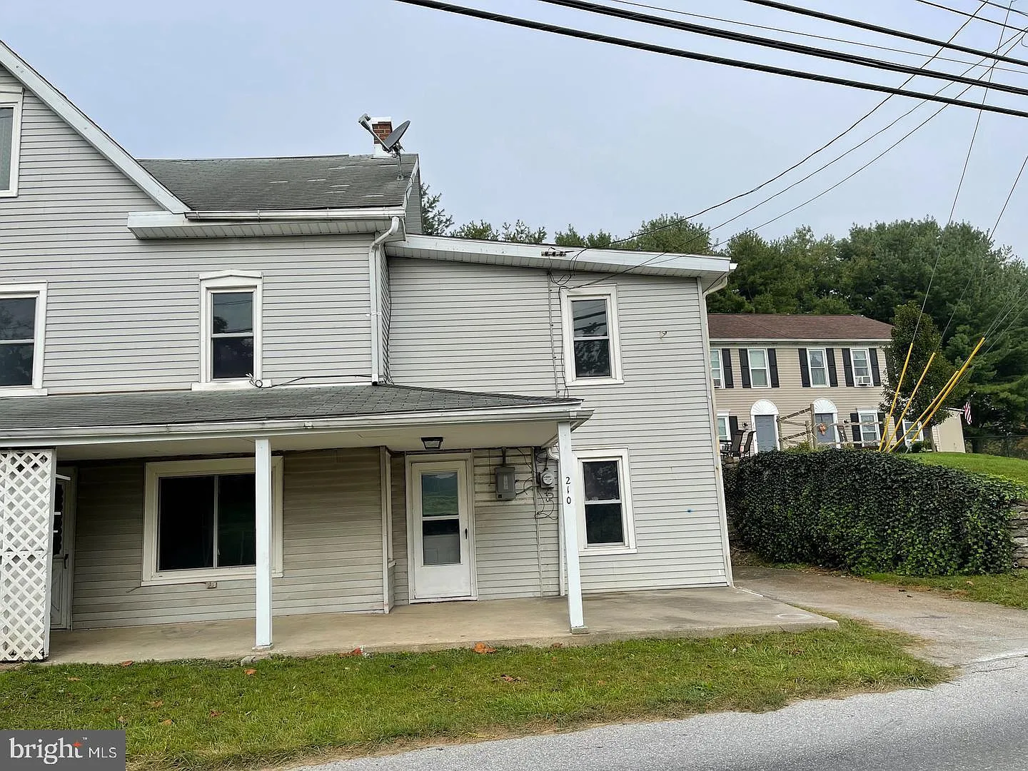 3 bed, 1494 sqft, $1,375 — Photo 1