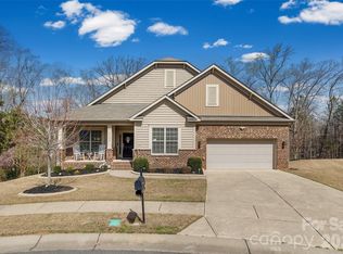 14604 Brannock Hills Dr, Charlotte, NC 28278