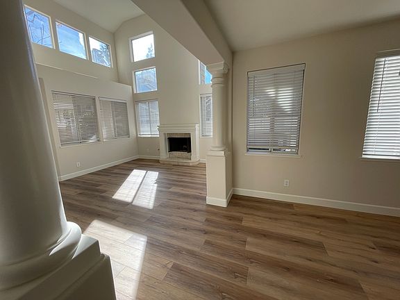 4th image of 1067 Terrace Hill Cir