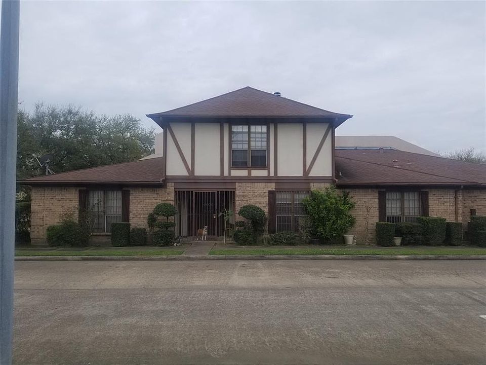 1st image of 42 Wellington Park