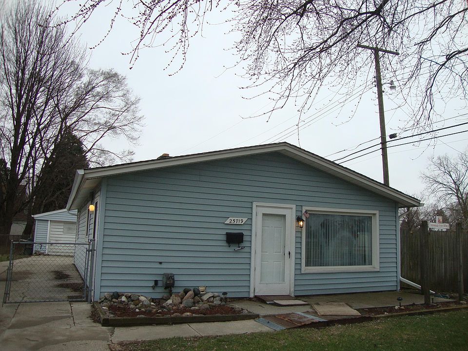1st image of 25719 Currier St