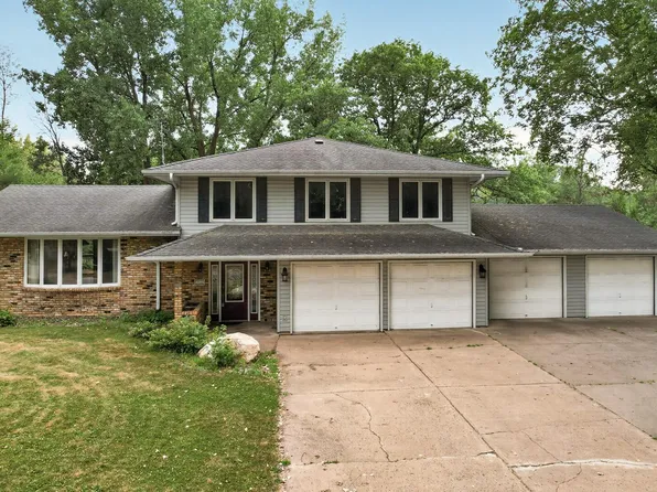 31050 Irene Ave, Lindstrom, MN 55045