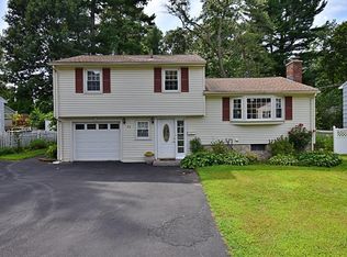 11 Greenleaf Cir, Framingham, MA 01701