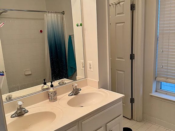 3rd image of 1810 Cedar Cove Way #201