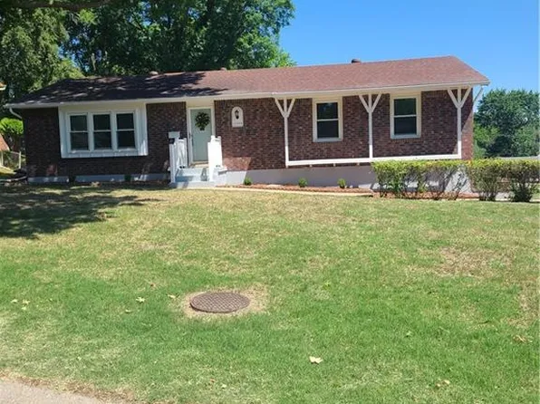 14908 E 40th St S, Independence, MO 64055