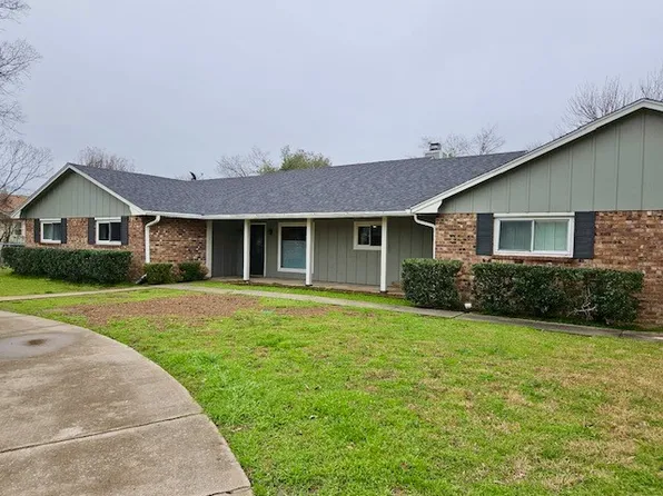 1117 E Navasota St, Groesbeck, TX 76642