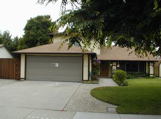 520 Curlew Rd, Livermore, CA 94551