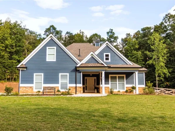 1056 Riverstone Dr, Social Circle, GA 30025